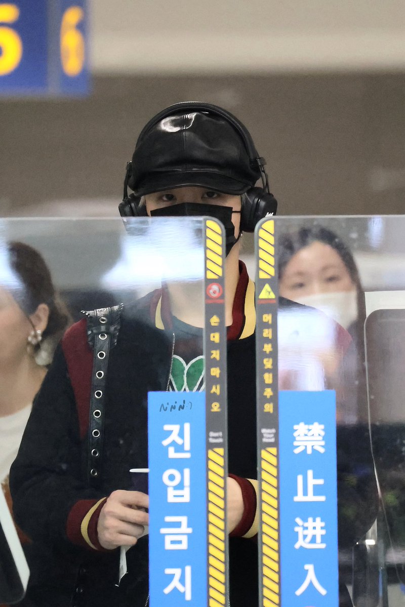 훈nini☻ tweet media