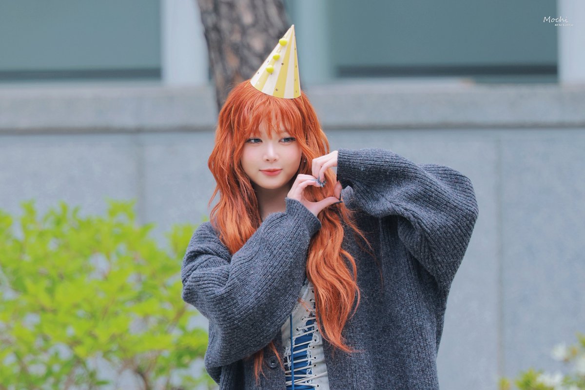 Mochi_for_hec's tweet photo. 260502
르세라핌 4주년 추카해🎉🎉🥳

#LE_SSERAFIM #르세라핌
#HONGEUNCHAE #EUNCHAE #홍은채 #은채 #ウンチェ https://t.co/i2qoiVKNAU