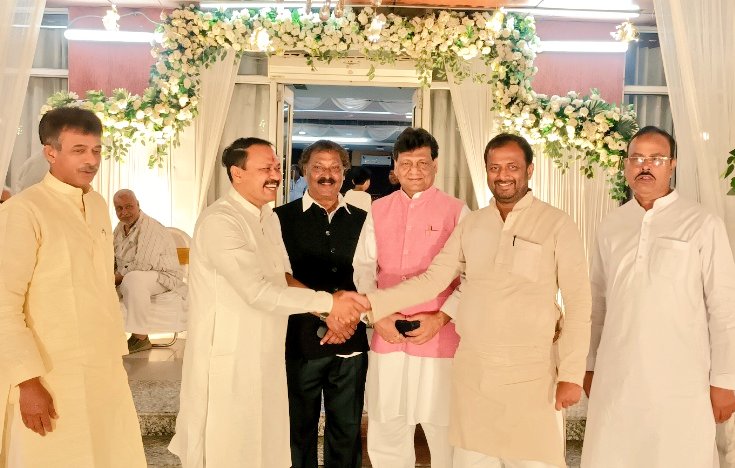 Siddhar14009954's tweet image. जिला अध्यक्ष बनने का खुशी ईश्वर ने हम लोगों से छीन लिया! सचमुच ऐसा पार्टी समर्पित नेता का असामायिक मौत बिहार में पार्टी को घोर छति! इनका व्यवहार और सरलता हम सभी को जीवन भर कचौटता रहेगा. इनका जाना पार्टी और हम सभी के लिए अपूरणीय क्षति है।भगवान आत्मा को शांति दें परिवार हिम्मत #RIP