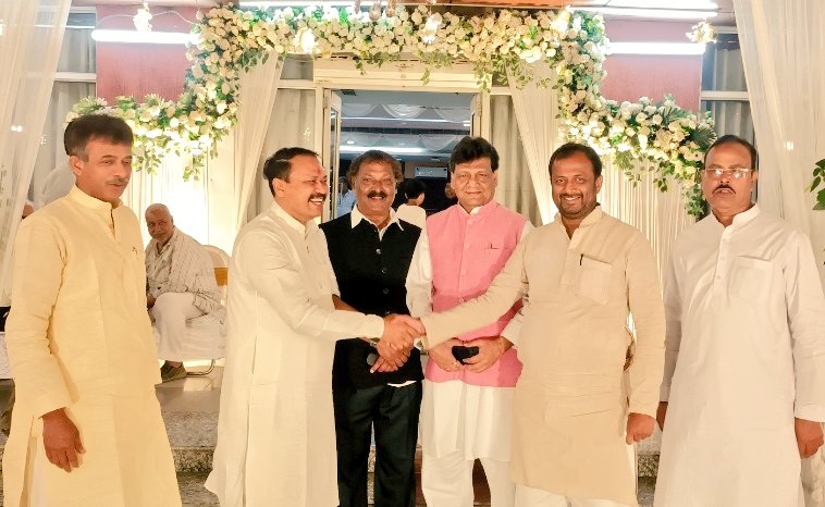 Siddhar14009954's tweet image. जिला अध्यक्ष बनने का खुशी ईश्वर ने हम लोगों से छीन लिया! सचमुच ऐसा पार्टी समर्पित नेता का असामायिक मौत बिहार में पार्टी को घोर छति! इनका व्यवहार और सरलता हम सभी को जीवन भर कचौटता रहेगा. इनका जाना पार्टी और हम सभी के लिए अपूरणीय क्षति है।भगवान आत्मा को शांति दें परिवार हिम्मत #RIP