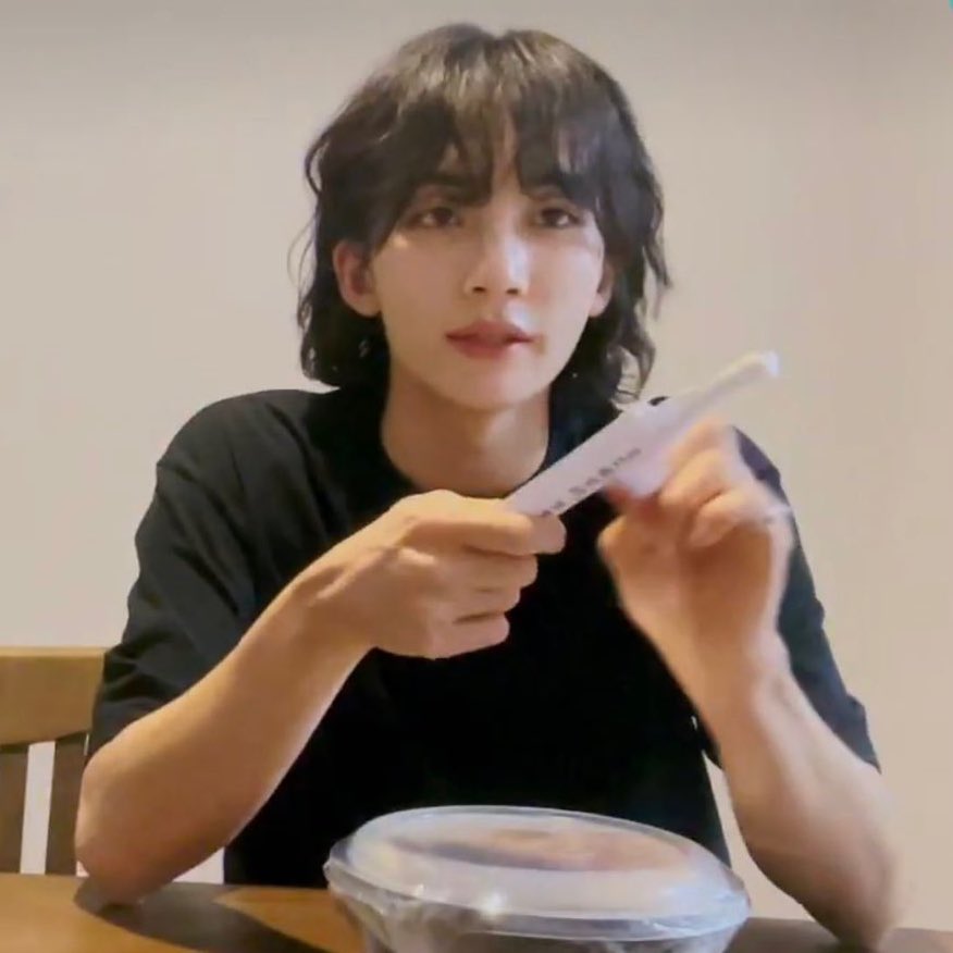 윤정한 명언봇 tweet media