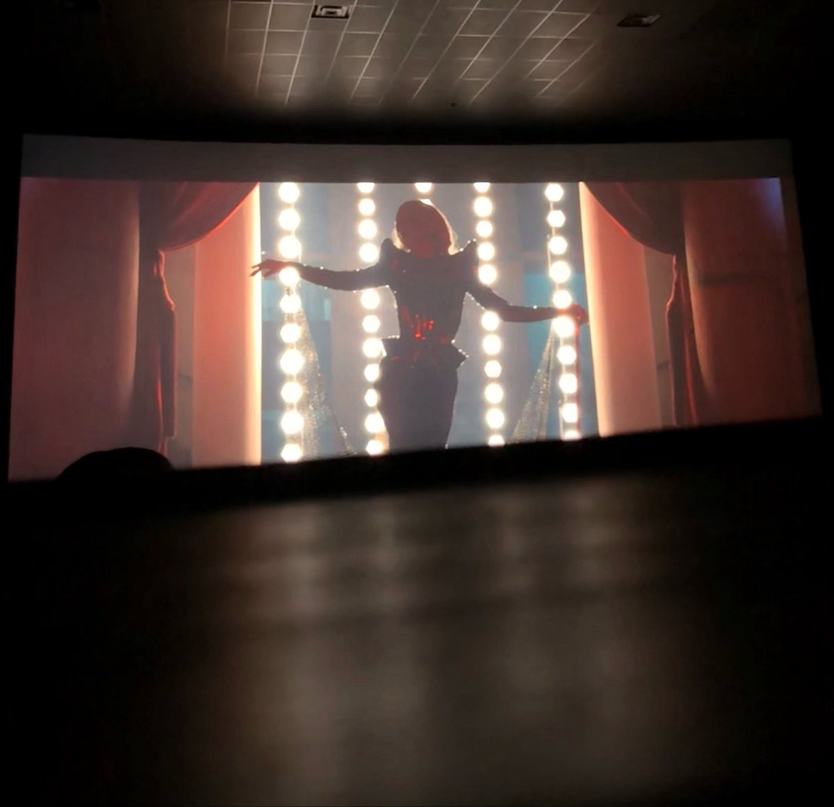 nastyslt's tweet photo. It’s hard to make a good sequel for a good movie 10/10 
#thedevilwearsprada2 https://t.co/VXn2bBoJy2