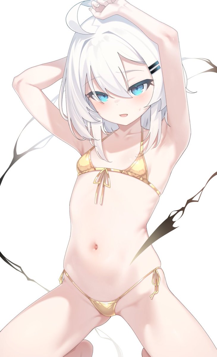 👙🍎 