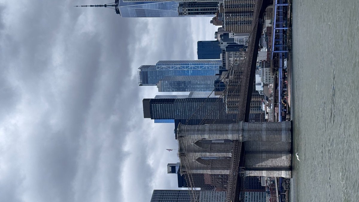 bubbleedrop's tweet photo. i miss new York 
 ㄴ 미투여요... т  ̫ т https://t.co/Q5OBCbCzI0