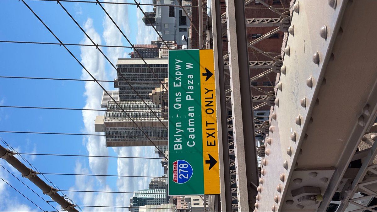 bubbleedrop's tweet photo. i miss new York 
 ㄴ 미투여요... т  ̫ т https://t.co/Q5OBCbCzI0