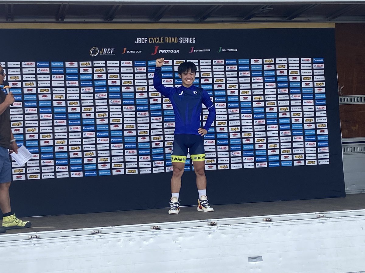 vivid_saizou's tweet photo. 恐怖！他人バイク珍走男！！
@Mavic_Ojisan https://t.co/bxjhZWGTo4