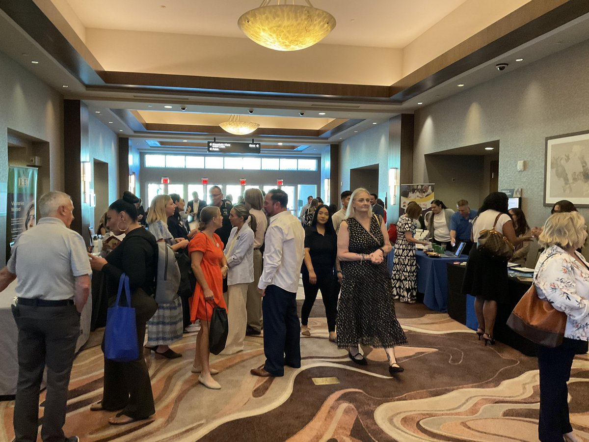 AnisaNotary's tweet image. Empowering Minds. Elevating Futures. The State of Education showcases the power of collaboration across our desert region. 

desertgem.net

avon.com/brochure?rep=a…

#notarypublic #california #weddingofficiant #coachellavalley #greaterpalmsprings