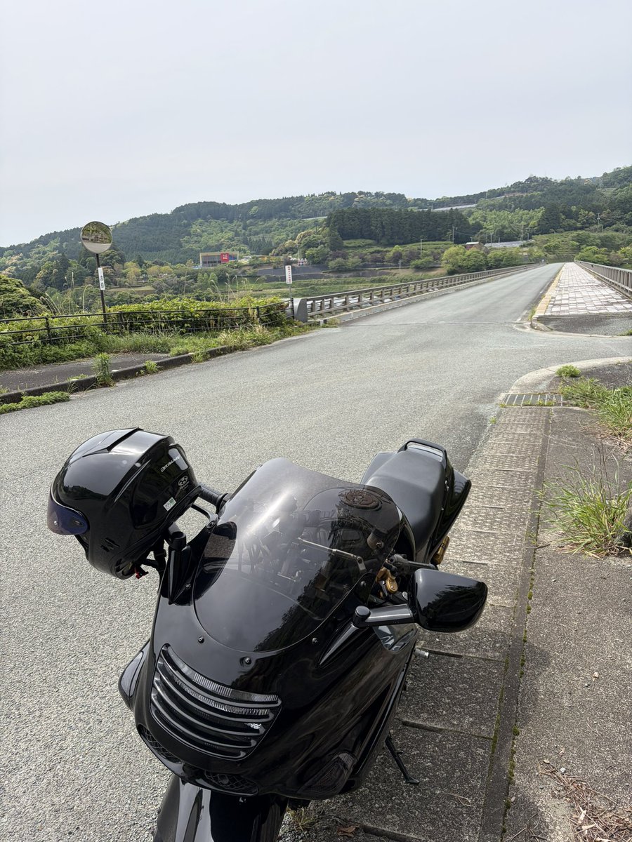 haltoki1202's tweet photo. 本日2度目の朧大橋
本日でこのバイクのラストラン山の中グルグルしてる

乗り換えじゃなく、あまりに乗らないので休眠させます😅
家に転がってるエンジンに載せ変えたりする予定（未定？w） https://t.co/DWMDXMUKMk