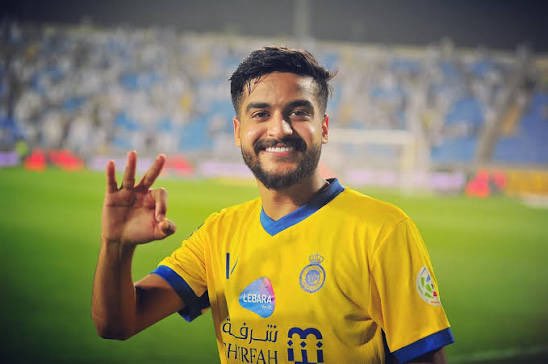 خـالد #NFC tweet media