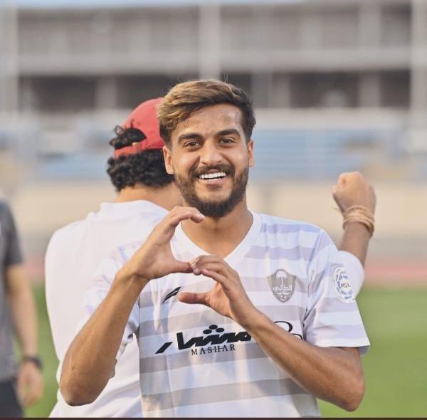 خـالد #NFC tweet media
