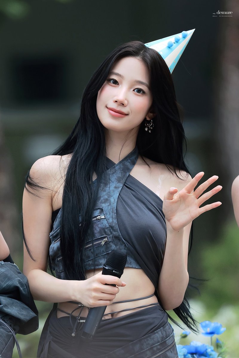 260502 | 미니팬미팅 

4주년 축하해용 🎉🎉

#르세라핌 #LE_SSERAFIM 
#카즈하 #KAZUHA #カズハ