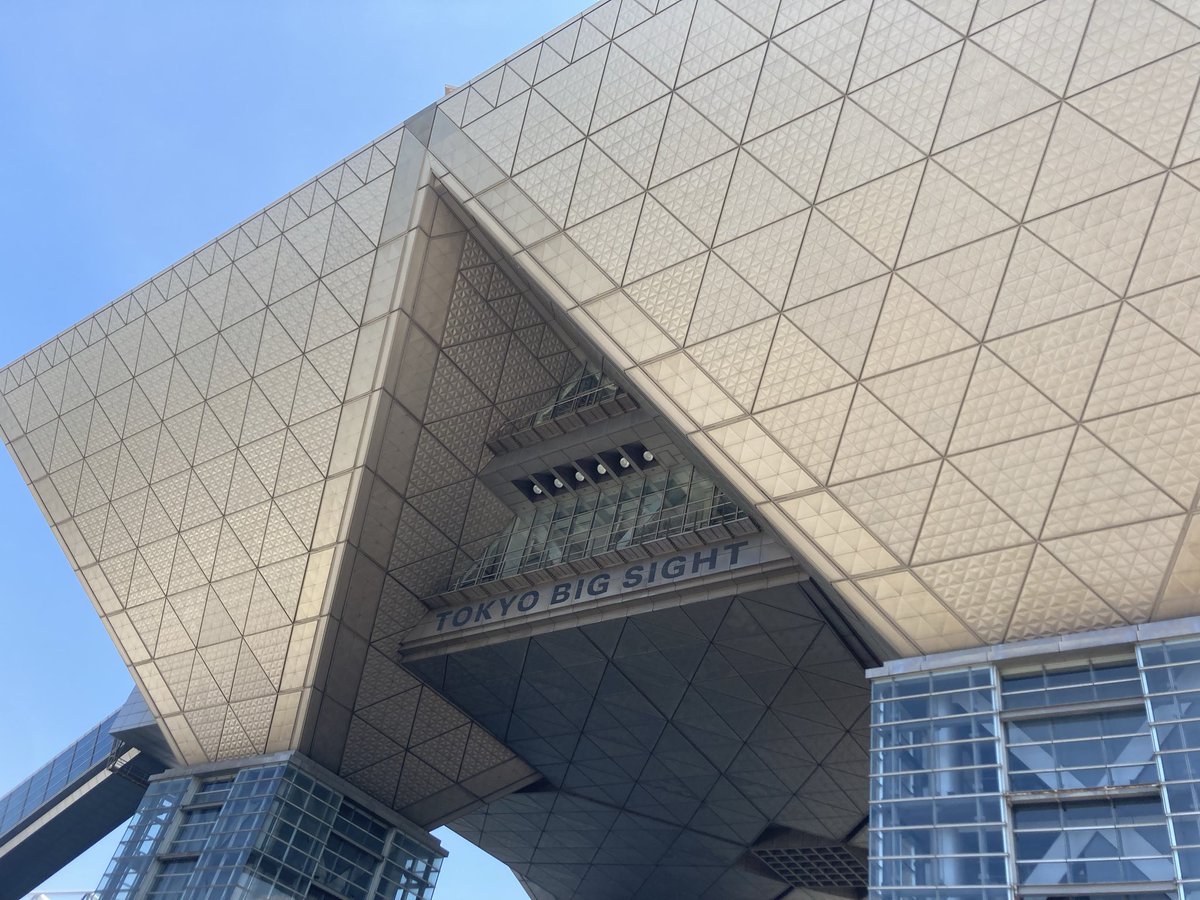 misutoruhulin's tweet photo. わたしみすとん！
いま、ビックサイトにいるの！
(カードゲーム祭)

※雀魂の為ではありません https://t.co/n5NbSXcmtk