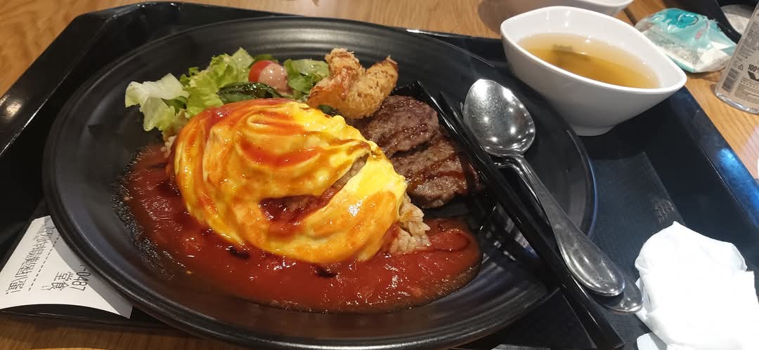 JennieLlab77101's tweet image. Eat well guys🤤🤤

#holiday
#day2