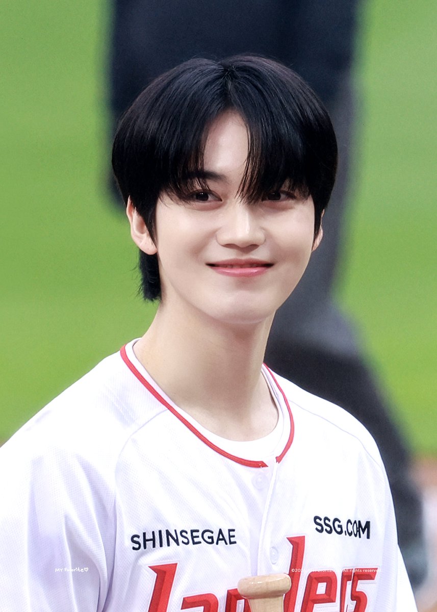 250501 SSG랜더스 시구
#온앤오프 #ONF #승준 #SEUNGJUN