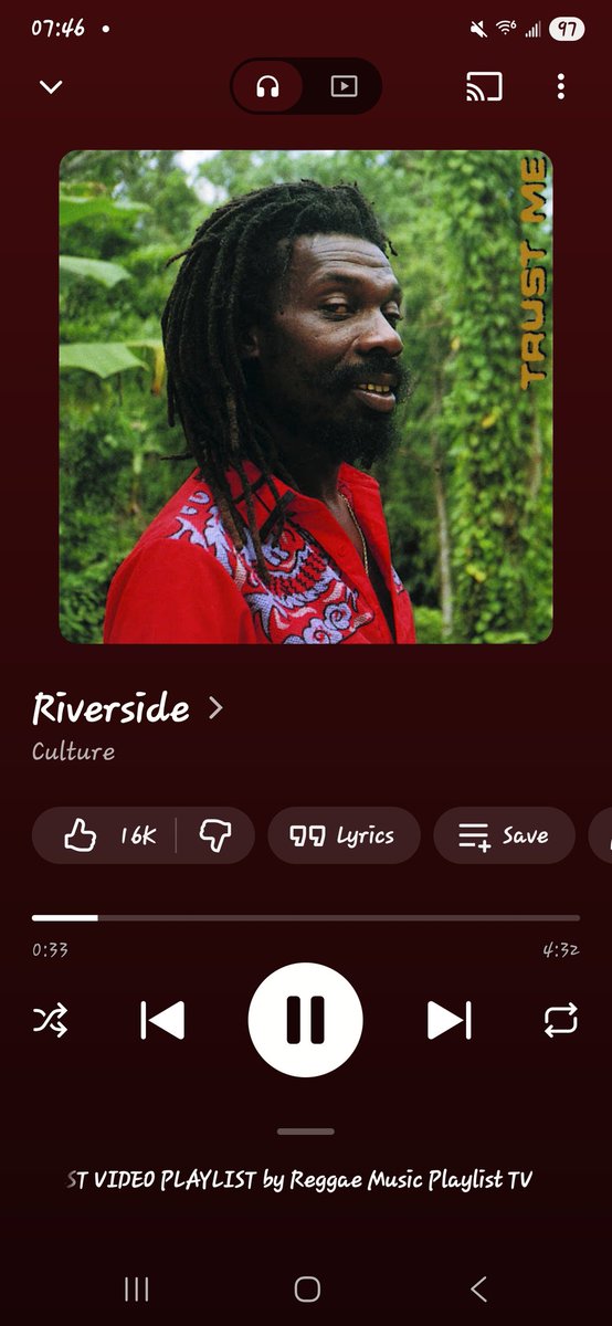 chapatimistress's tweet image. For, I woke Saturday morning
Feeling sticky and dirty after work
Took a walk down at riverside

❤️💛💚 #Irie
