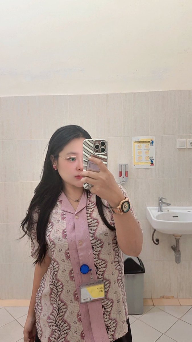 momo tweet media