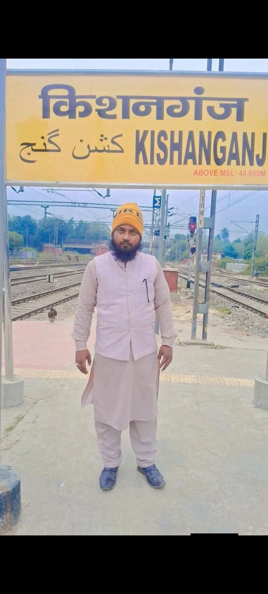 BILALAHMAD1220's tweet image. Justice for Maulana Touseef Raja! Maulana Touseef Raja, a resident of Kishanganj, Bihar, was murdered during a journey solely on the basis of his Muslim identity and was thrown from a train in Uttar Pradesh.
 @USCIRF @RailMinIndia
#JusticeForMaulanaTouseefRaja #HumanRights