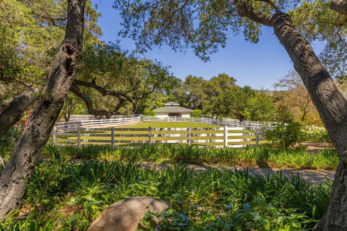 Tyler_Estates's tweet photo. #ojai #justlisted https://t.co/Ct6OpXOuNm