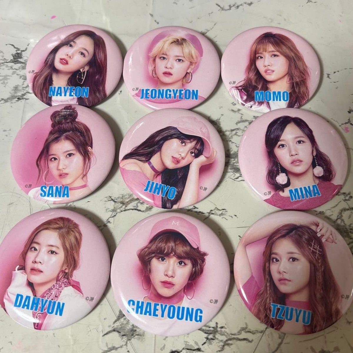 drécarts ⭑ twice itzy ph go | wts tingi pc tweet media