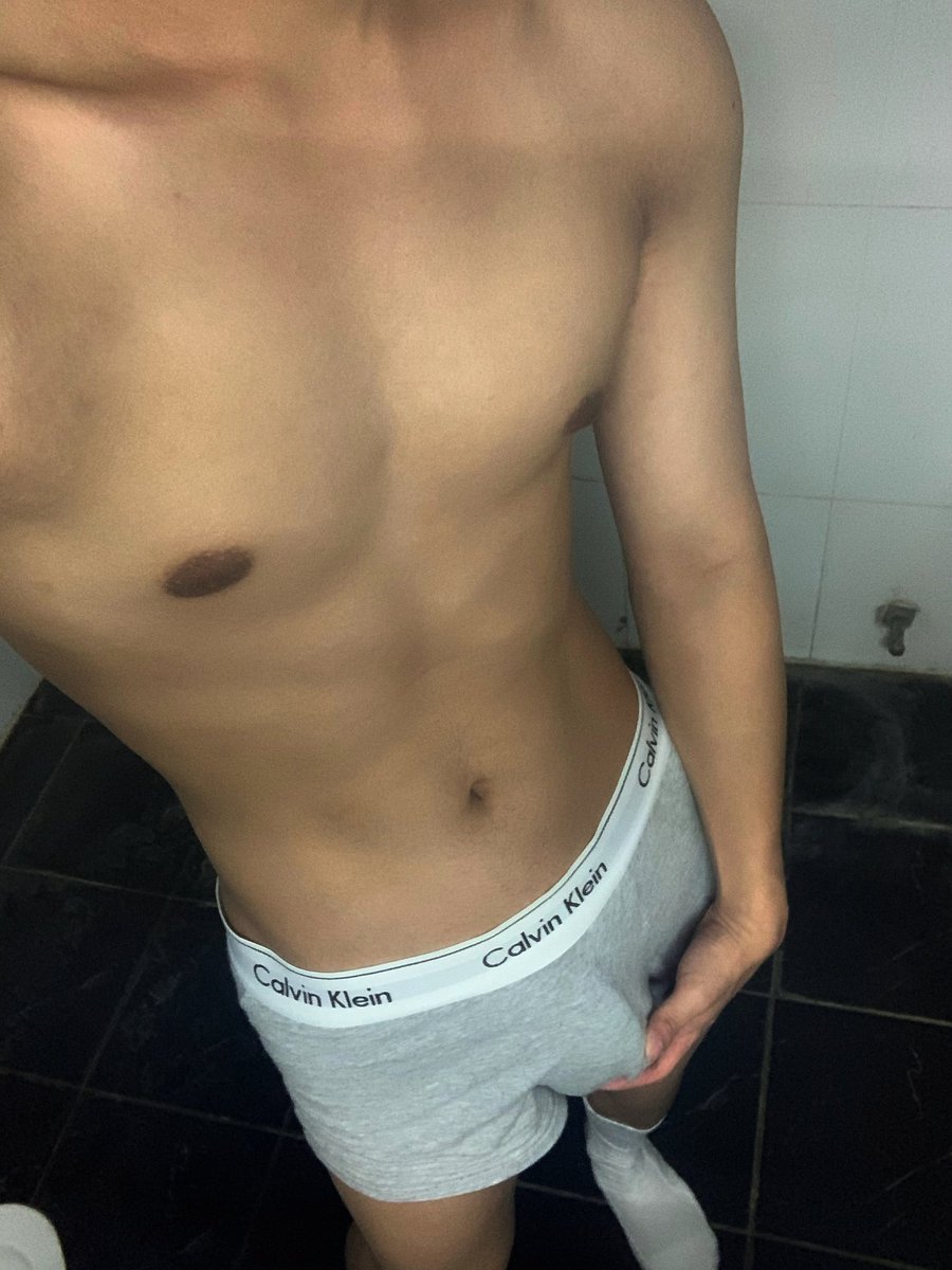 cheol_798's tweet image. 给你爹口一下
#黑皮体育生 #s