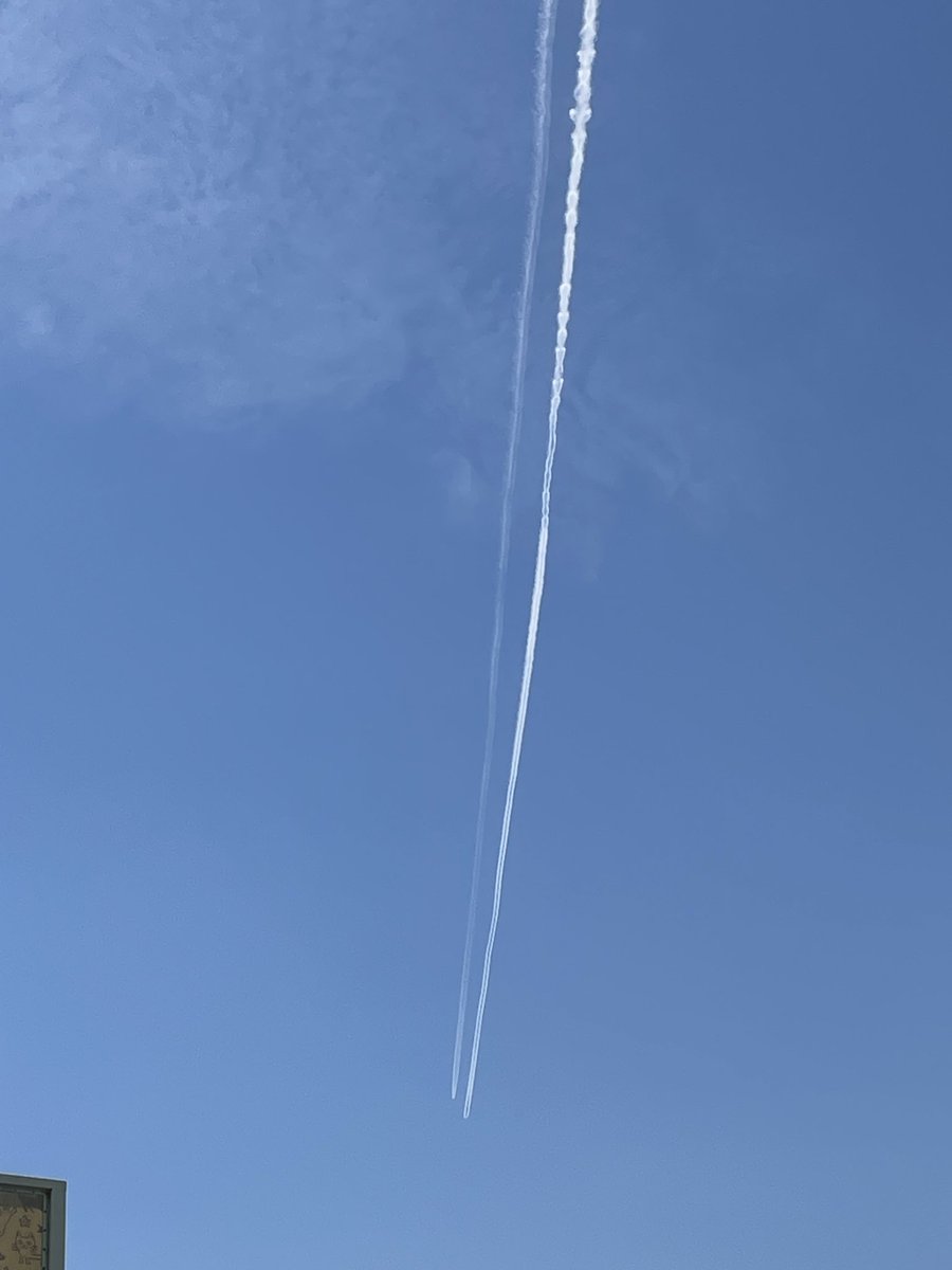 【中古】 飛行機雲 なんか珍しい飛行機雲が見れた気がする！