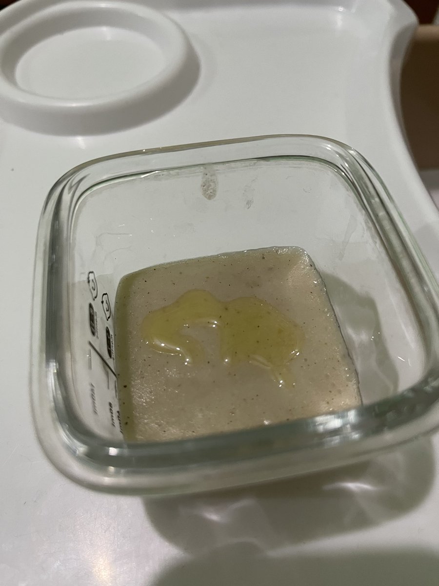 GemarDWNT's tweet photo. NEW MOM, CATET ‼️
Kebutuhan lemak tambahan saat MPASI
6 - 8 bulan : 2,5ml perkali makan
9 - 11 bulan : 5ml perkali makan
12 - 23 bulan : 7,5ml perkali makan
Lemak tambahan PENTING untuk perkembangan otak bayi✨￼ https://t.co/UsjjKyYXiC