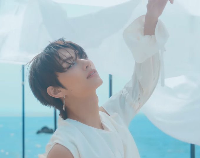 까막별 tweet media