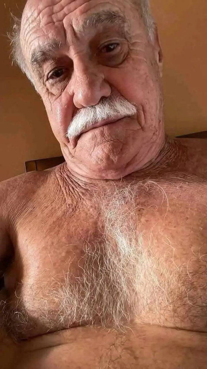 Hotdaddy tweet media