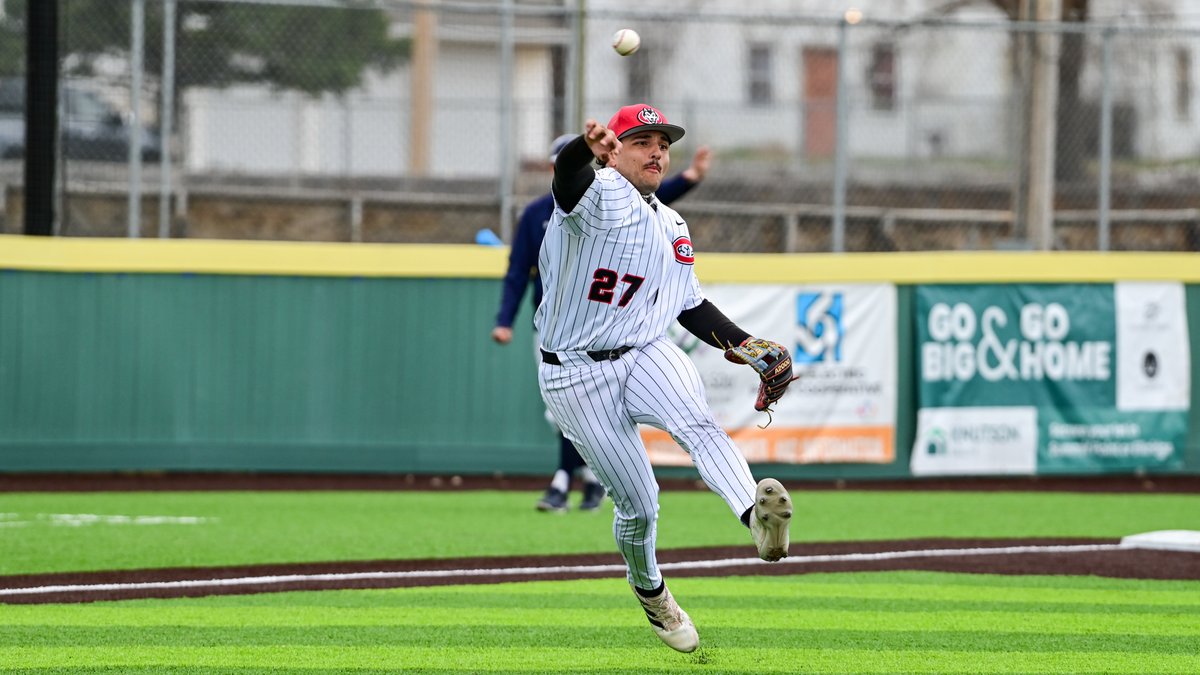 SCSUHuskies_BB's tweet photo. 𝑺𝒆𝒏𝒊𝒐𝒓 𝑺𝒑𝒐𝒕𝒍𝒊𝒈𝒉𝒕: 𝐋𝐢𝐚𝐦 𝐌𝐨𝐫𝐞𝐧𝐨

⚾️ Infielder
📍 Sun Prairie, Wis.
📊 .335, .896 OPS, 9 HR, 24 doubles, 57 RBI, 31 stolen bases
🏆 2025 All-NSIC First Team

#GoHuskies | #Huskyland ⚾️ https://t.co/vxawFcbwvh