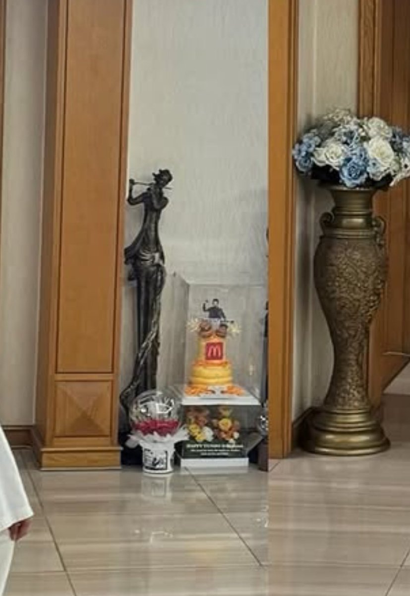 相変わらずユノちゃんち、おばあちゃんちみたいだし、広告主からのプレゼントちゃんと置いてるのもポイント高い☺️