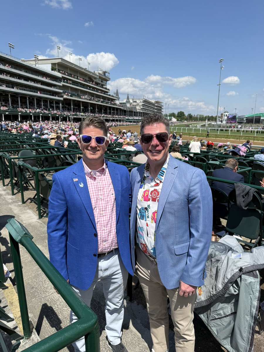 mb217's tweet photo. Go Baby Go! 🐎

Beautiful weather for Oaks Day at Churchill!

Love this time of year and the track is a blast! https://t.co/cPPNW1auT0