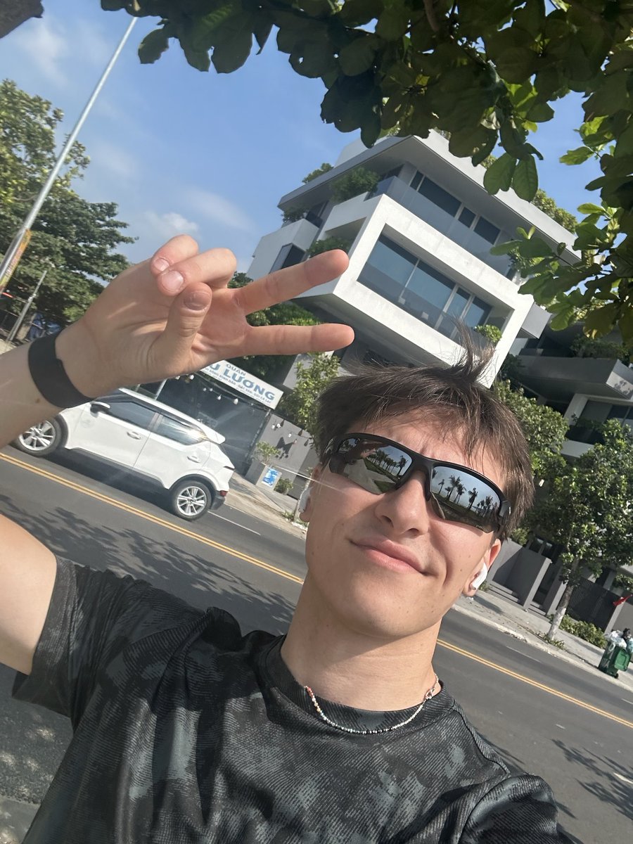 David tweet media
