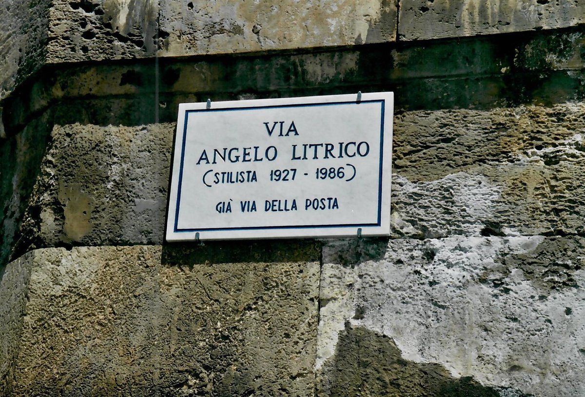 SartoriaLitrico's tweet image. Il 22 maggio 2003, a Catania, è stata intitolata una strada ad Angelo Litrico: un gesto ufficiale, un tributo che è insieme memoria e identità. 

#AngeloLitrico #SartoriaLitrico #MadeInItaly #EccellenzaItaliana #MemoriaStorica