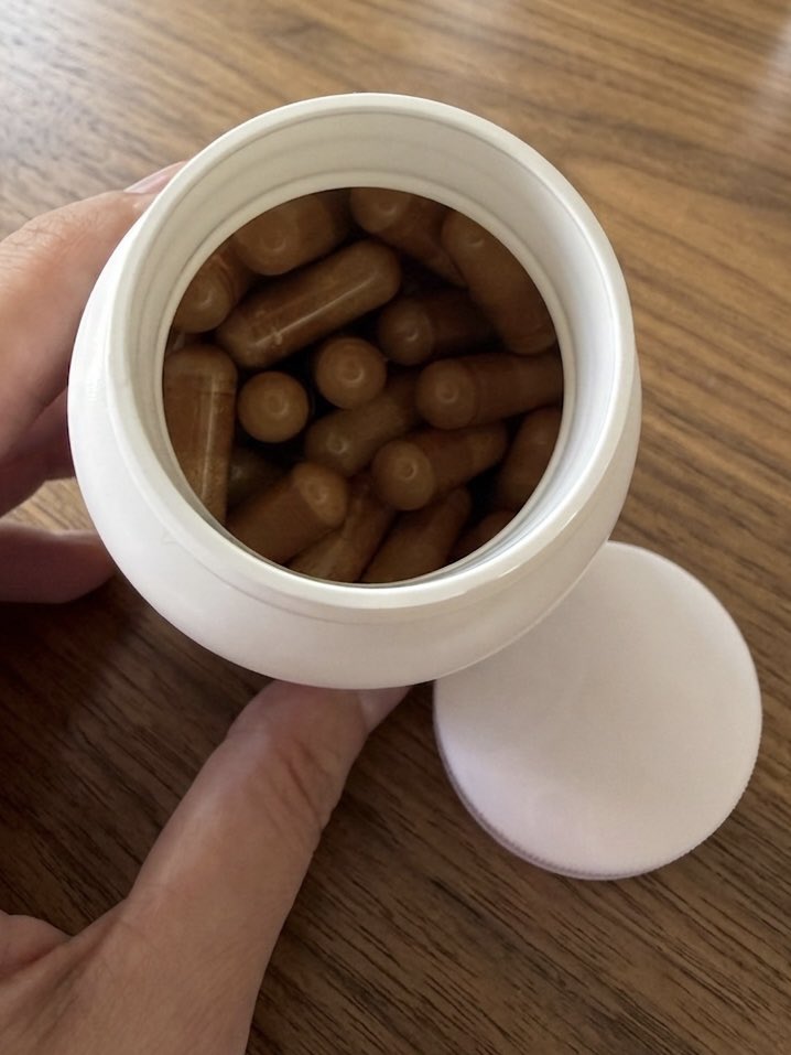 cosmetics_358's tweet photo. モニターステーションのモニターキャンペーンでもらった「25 NMNサプリメント 25200mg」についてのレビューです。

最近よく聞くNMN
年齢とともに気になってくる“なんとなくの不調”や美容面の変化にアプローチしたくて取り入れてみました。

#モニターステーション #PR
#NMN #エイジングケア #美容習慣 https://t.co/T325GhTfiM