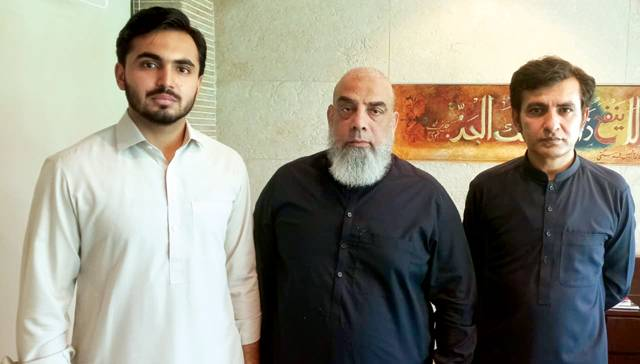 The_Nation's tweet image. Stallion CC delegation meets LRCA chief to discuss cricket development
nation.com.pk/02-May-2026/st…
#stallion #meets #chief #cricket #development