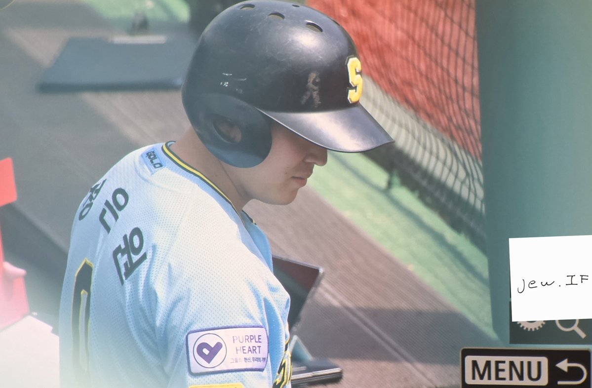 볼보이한테 관심 엄청 많음