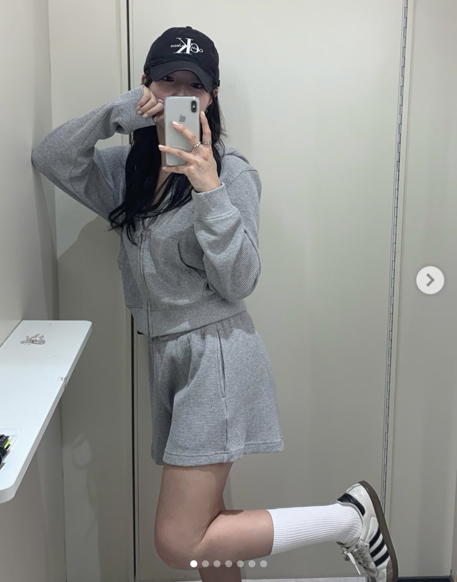 白ソフェチフェチ tweet media