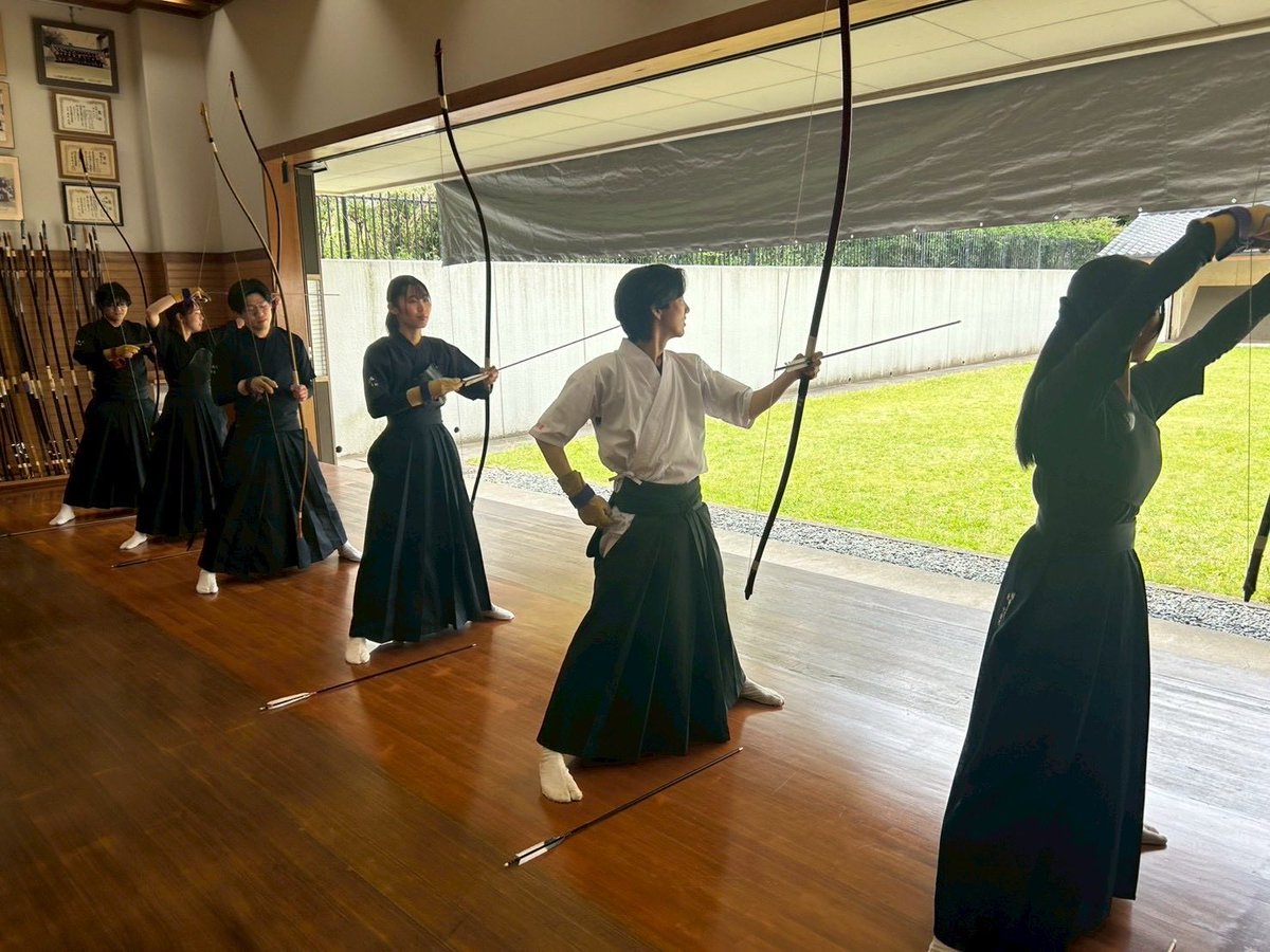 JU_Kyudo's tweet photo. 【お知らせ】
4月25日（日）に紅白戦と新人歓迎会が行われました。

学年を越えて交流する良い機会となり､部員同士の親睦も深まりました。
今後の活動に繋がる有意義な時間となりました。 https://t.co/cC2Uqb5cjX