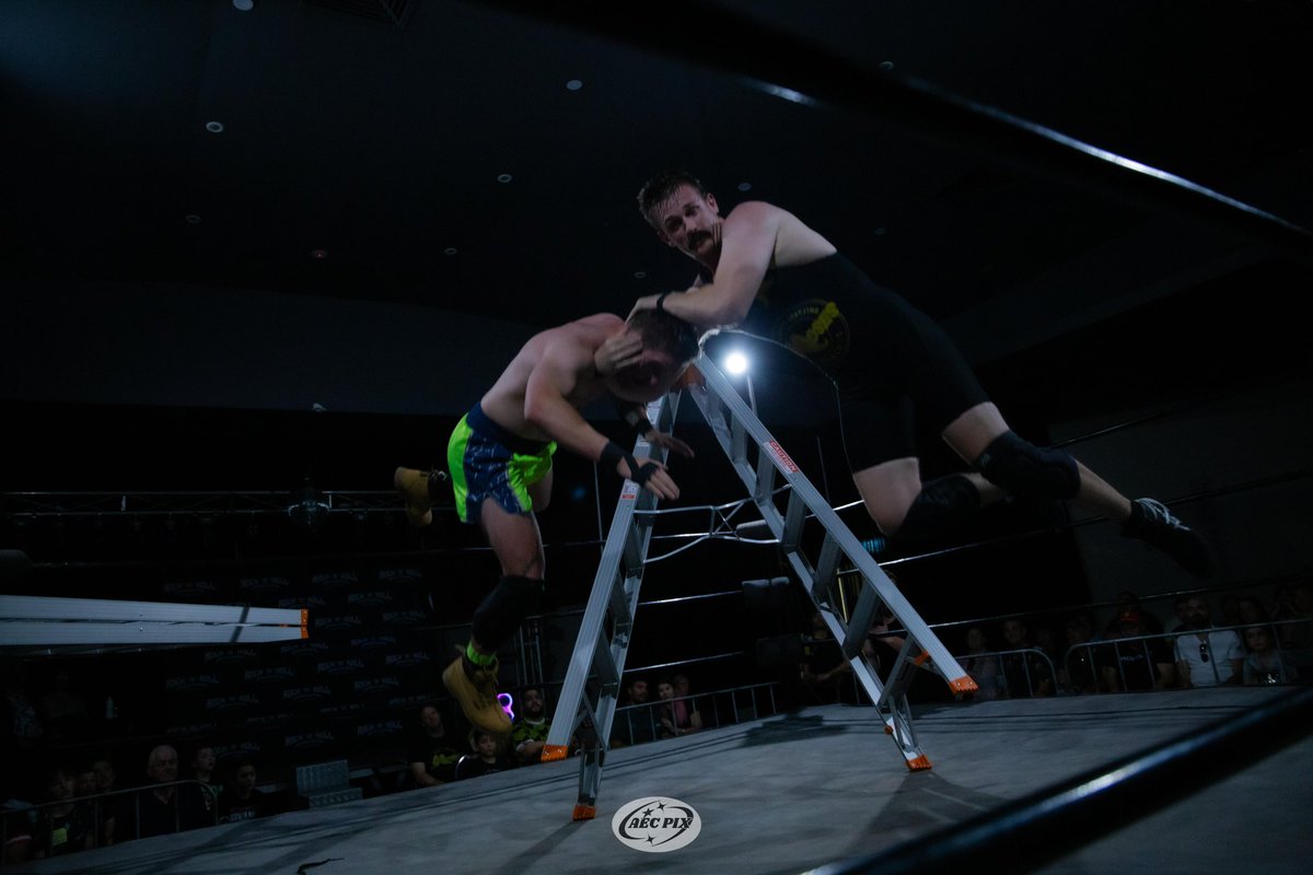 LproWrestler's tweet photo. CHAOS https://t.co/jWGOkXTIOK
