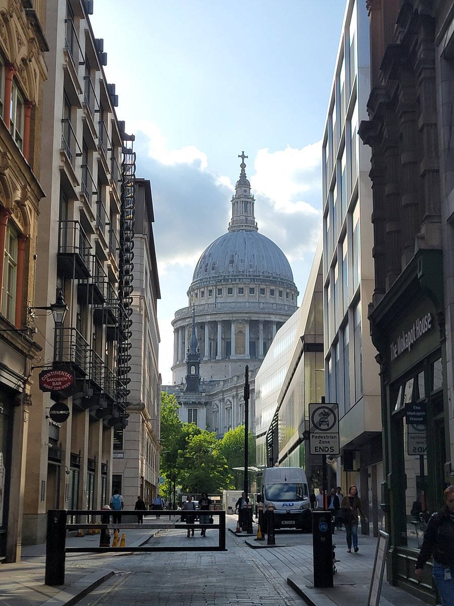 JohnAEastwood's tweet photo. Photos taken as an accidental tourist between meetings in London! https://t.co/8tUDUwYBkS
