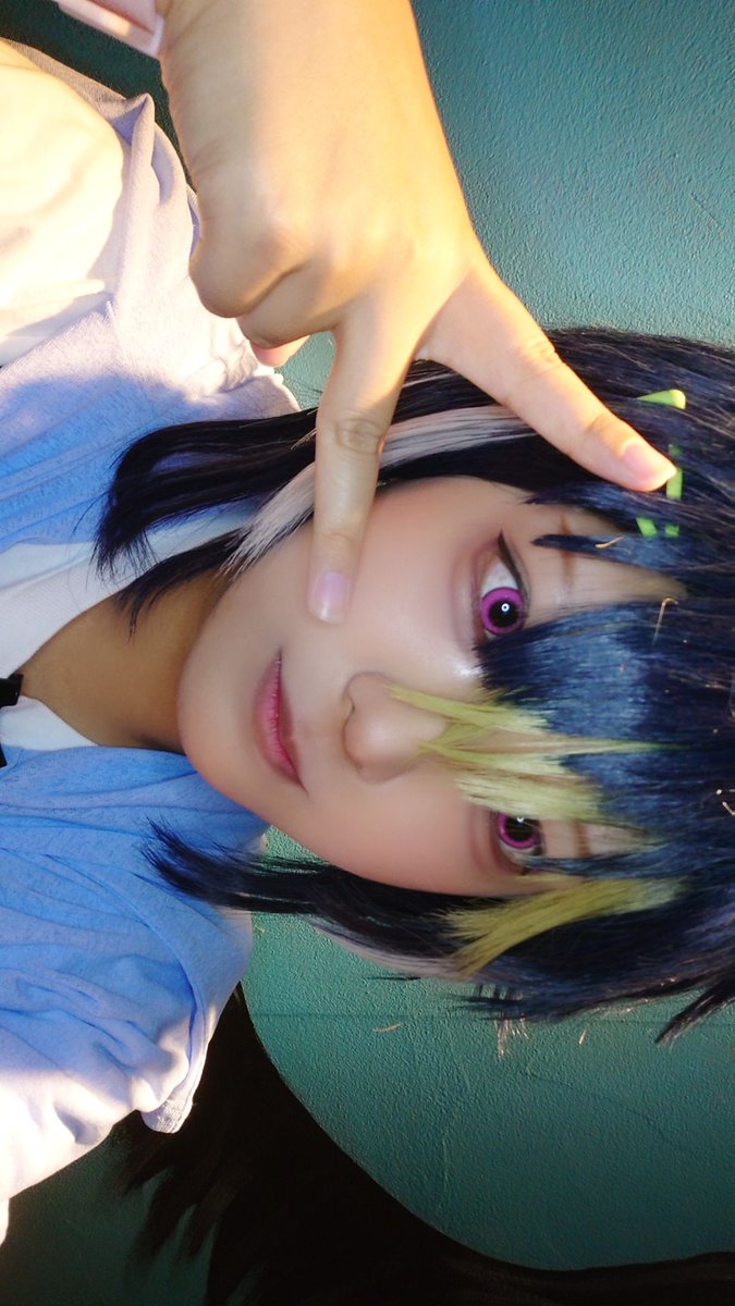 春 tweet media