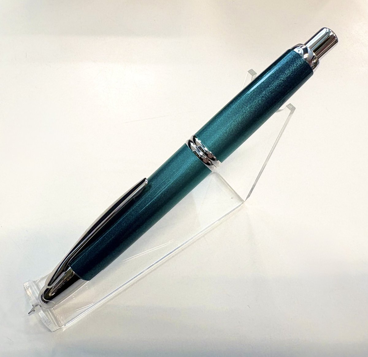 ギフショナリーデルタ tweet media
