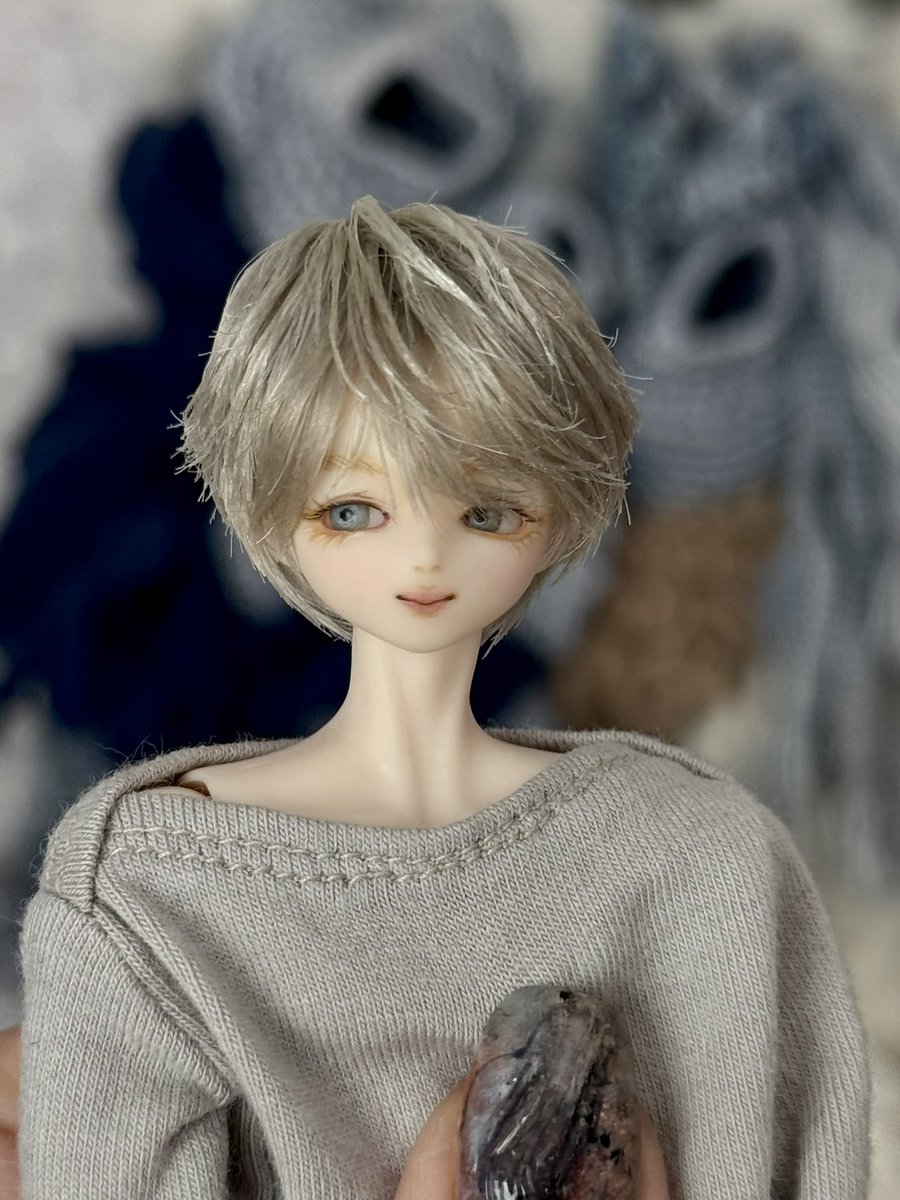 halr.yo_doll tweet media