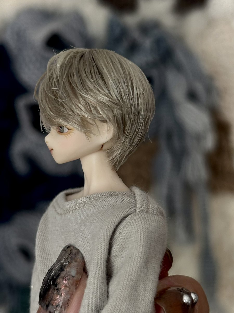 halr.yo_doll tweet media