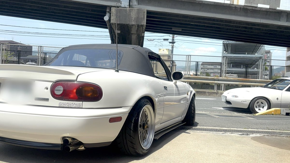 ast645's tweet photo. これまでイベントを共にしてきたロードスターが、新たなオーナー様のもとへ。
これからも可愛がってください👌
素敵なロードスターライフを！ https://t.co/sf2KuvvtG0
