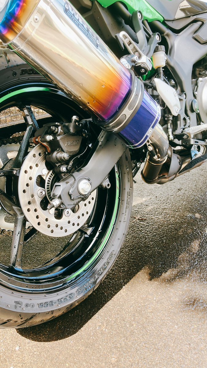Bigtree0918X's tweet photo. 天気が良いので洗車 https://t.co/EiCynrkXRd