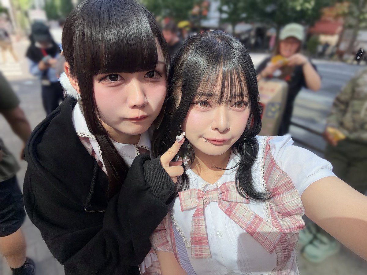 ❤︎ 5月2日出勤キャスト ❤︎

💙あやの　<a href="/idol_ayano_/">あ や の</a> 
🩷もち　<a href="/idol_mochi_/">もち</a> 
💙きぬ <a href="/idol_kinu/">きぬ</a> 
🩷ゆりか　<a href="/idol_yurika_/">♡ユリカ♡</a> 
💙れみ　<a href="/idol_remi/">れみ</a> 
🩷そら
💙あかり
🩷らいか
💙みれい
🩷まみる
💙いと

#秋葉原 #コンカフェ