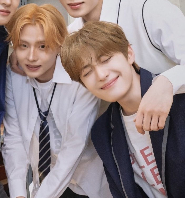 쿠 tweet media