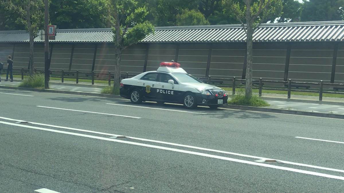 釜玉うどん(京都市バスの左最前列の座席に座っている人) tweet media