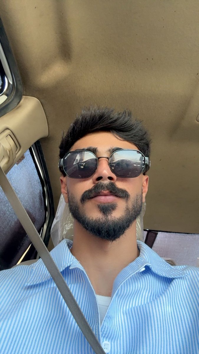 i221g's tweet photo. صباح الخير🤍 https://t.co/TiLGpK63kB
